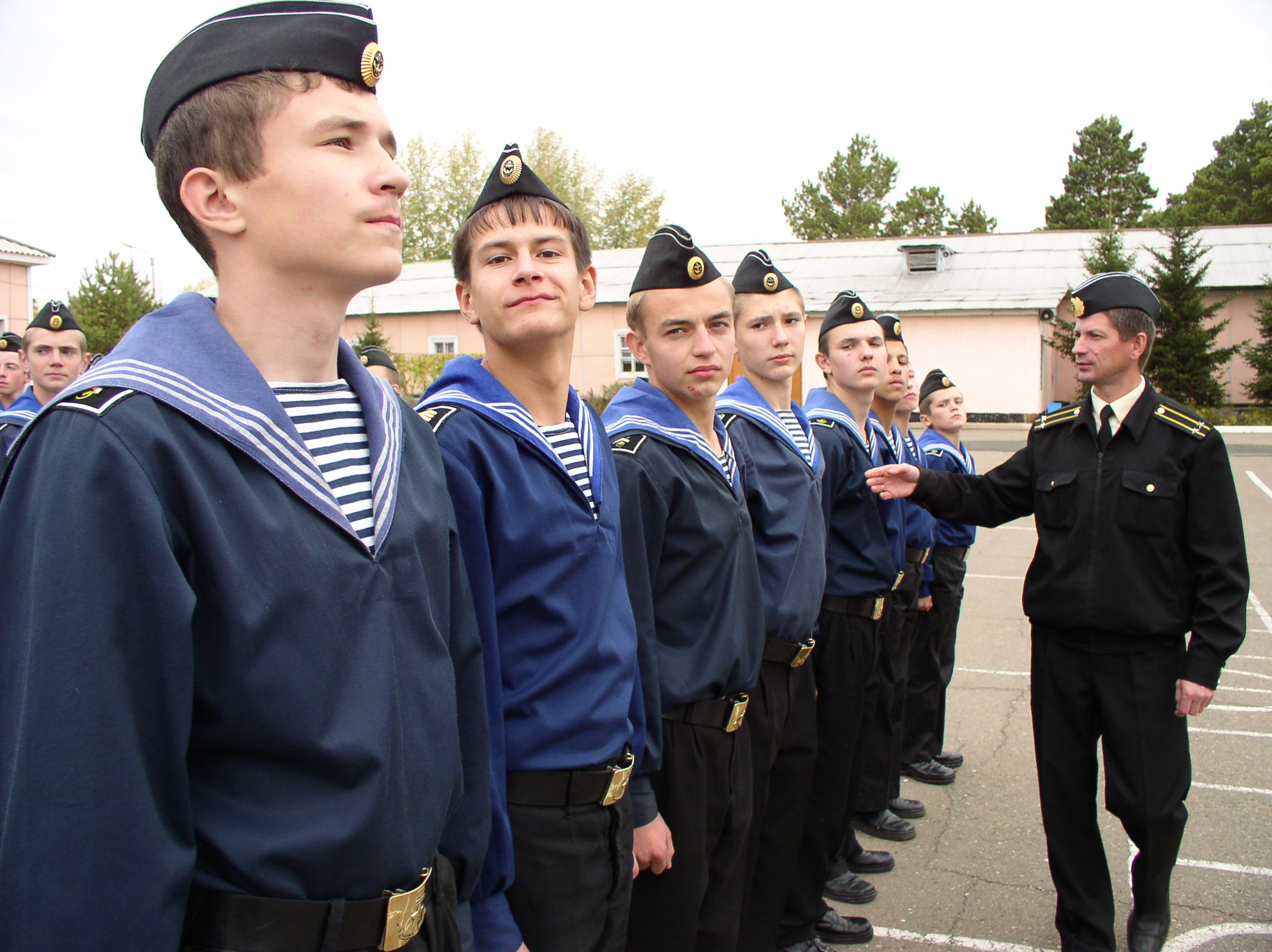 http://kanskkadet.ru/wp-content/uploads/2023/04/%D0%A1%D1%82%D1%80%D0%BE%D0%B5%D0%B2%D0%BE%D0%B9-%D1%81%D0%BC%D0%BE%D1%82%D1%80.jpg